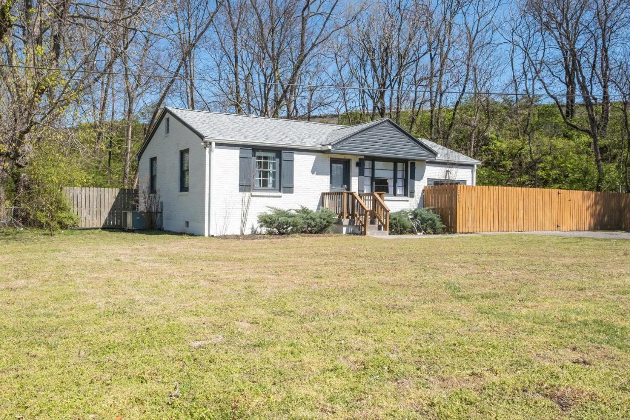 The Titan - Pet-Friendly Bungalow Nashville Exterior foto